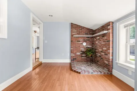 20 Circuit Drive Kingston NH 03848