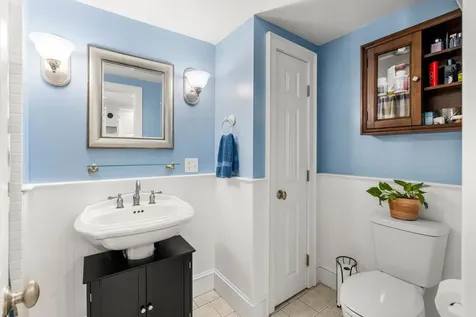 20 Circuit Drive Kingston NH 03848