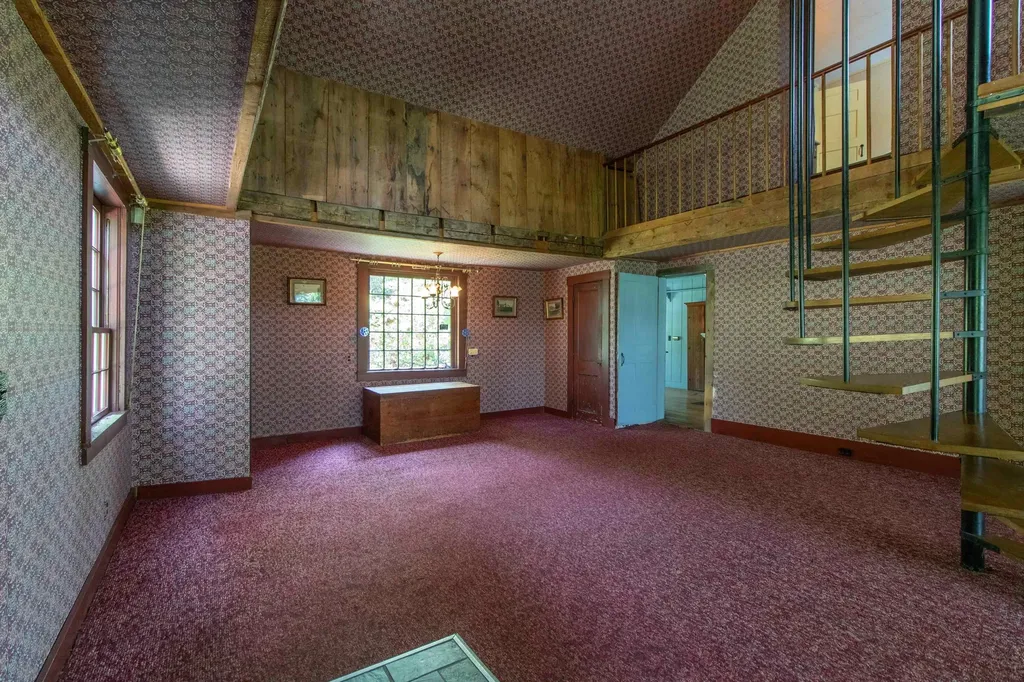 637 Vt Route 111 Derby VT 05829