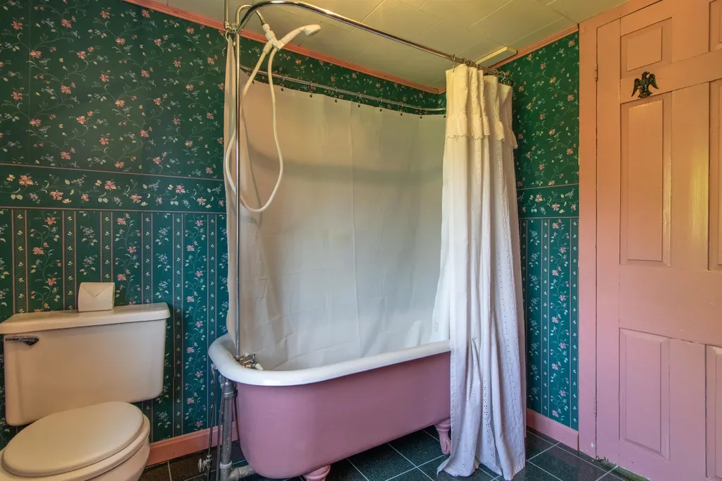 637 Vt Route 111 Derby VT 05829