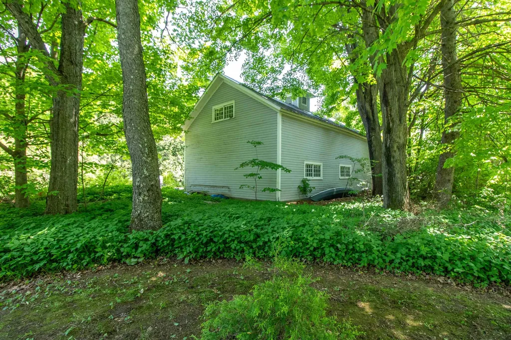 637 Vt Route 111 Derby VT 05829