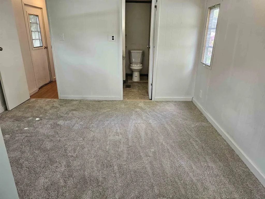 28 Madison Place Claremont NH 03743