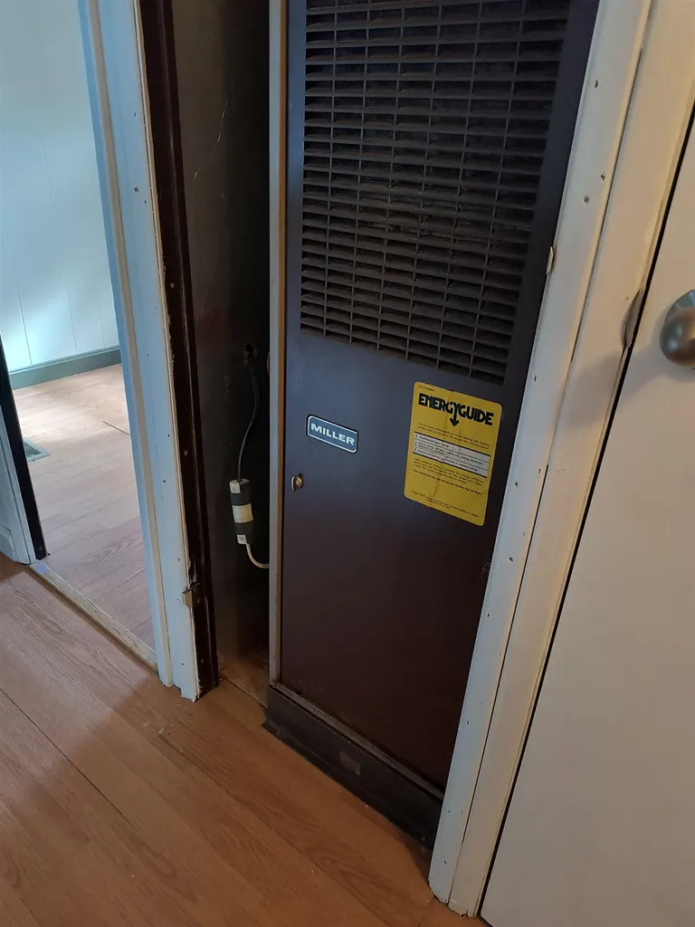 28 Madison Place Claremont NH 03743