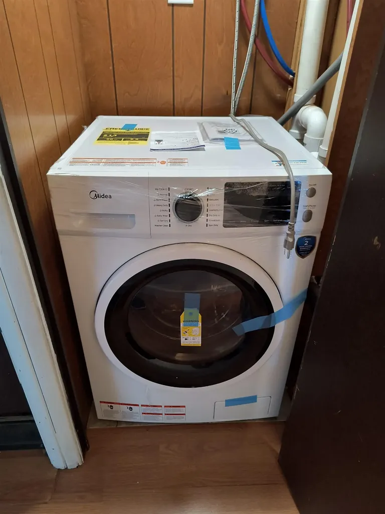 28 Madison Place Claremont NH 03743