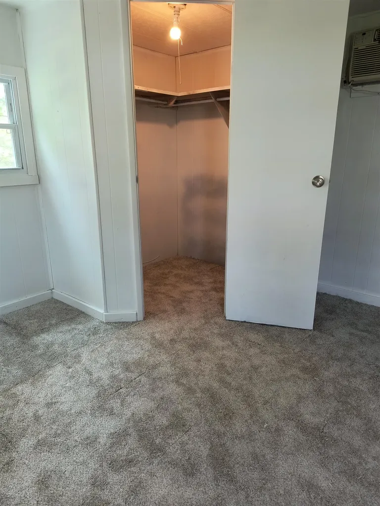 28 Madison Place Claremont NH 03743