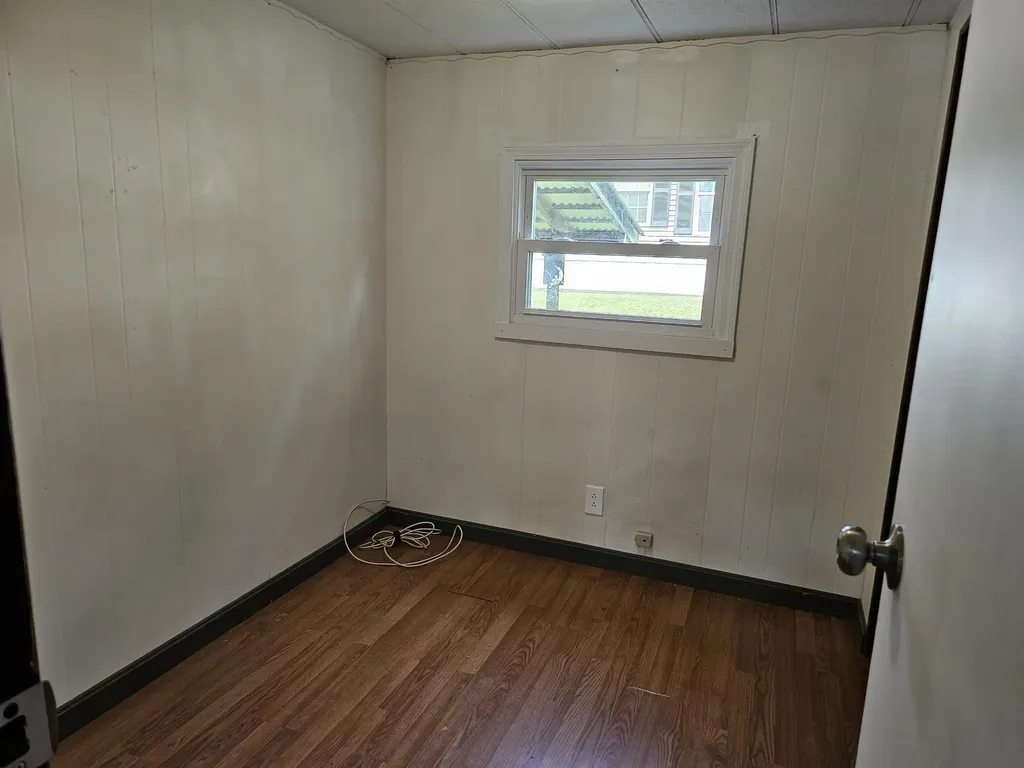 28 Madison Place Claremont NH 03743