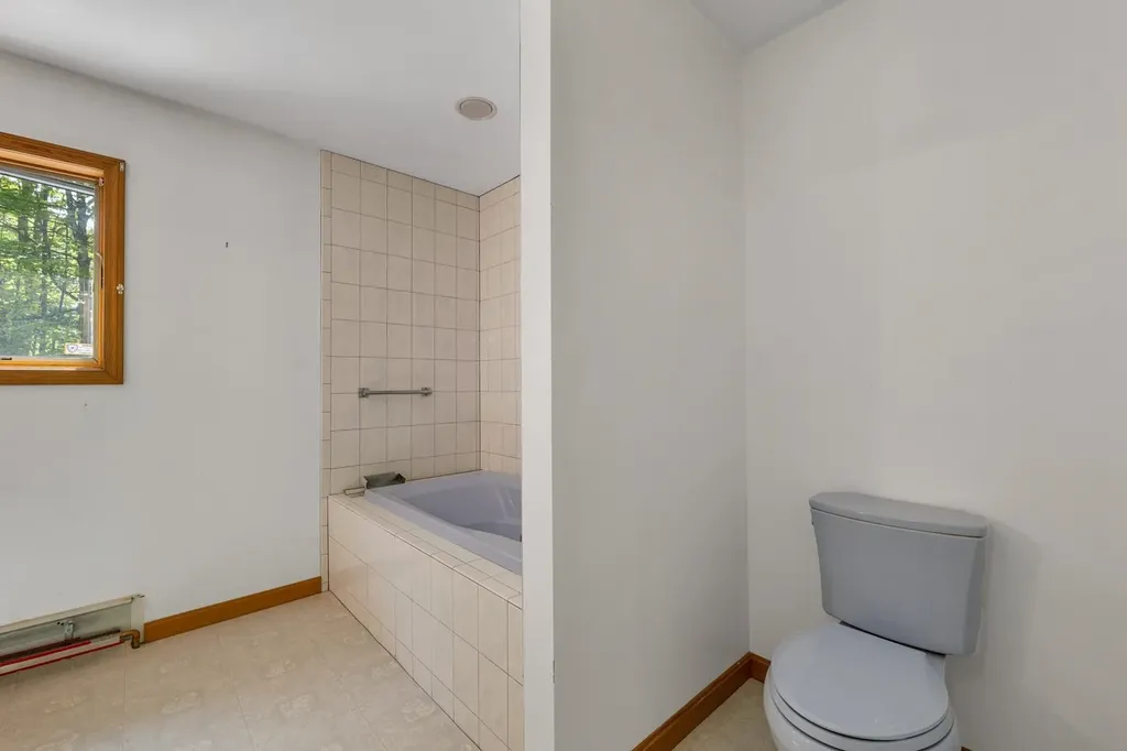 161 Frank C Gilman Highway Alton NH 03809