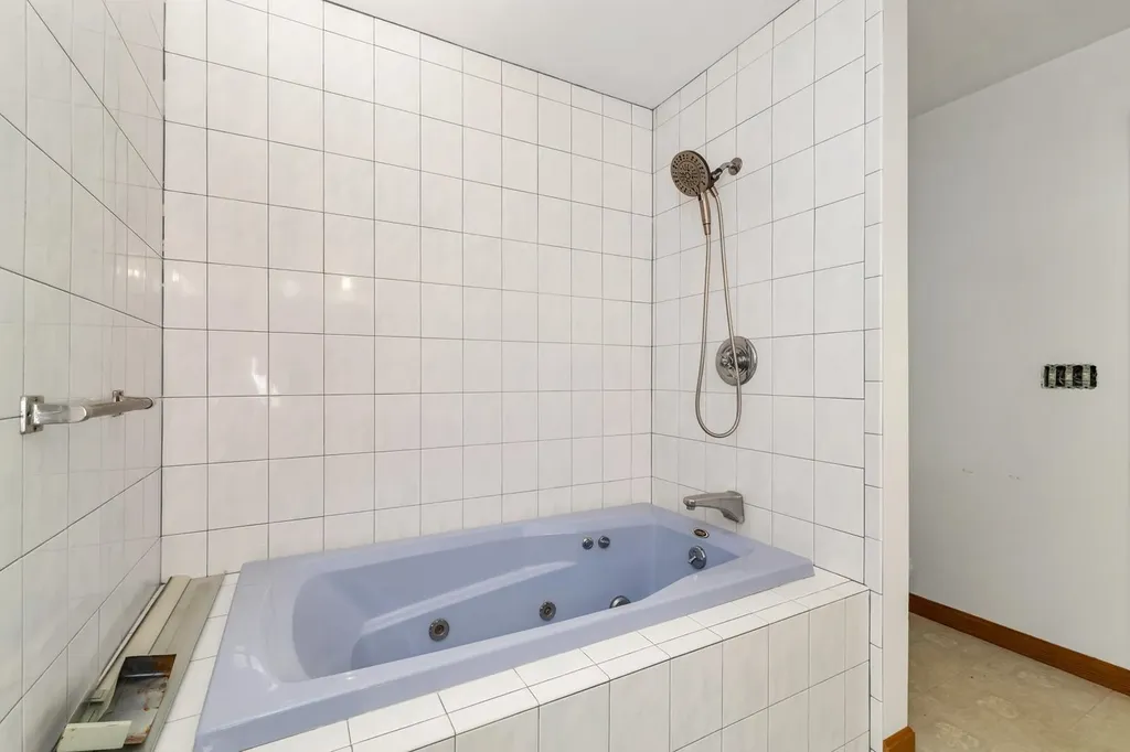 161 Frank C Gilman Highway Alton NH 03809