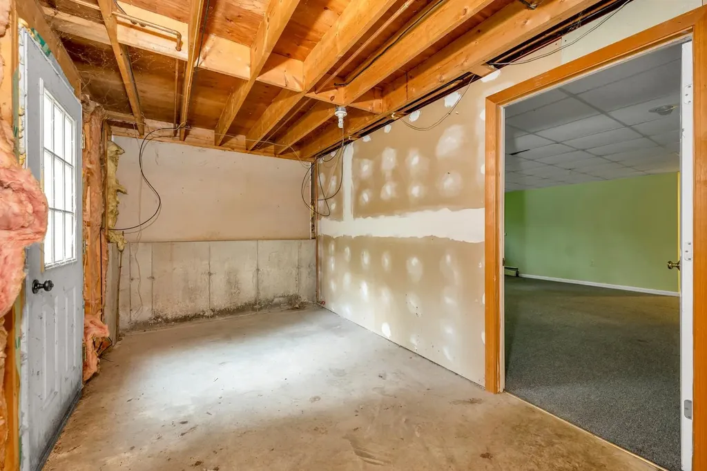 161 Frank C Gilman Highway Alton NH 03809