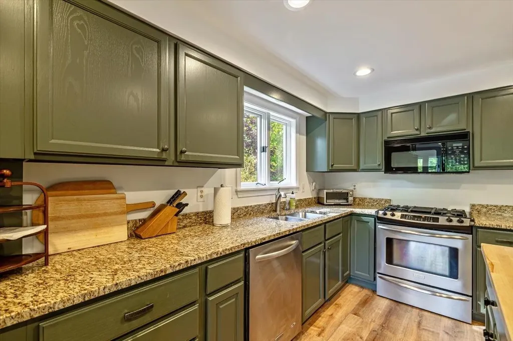 165 Golf Course Road Warren VT 05674