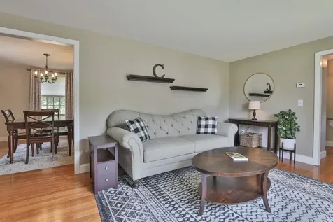 9 Macdonald Drive Nashua NH 03062
