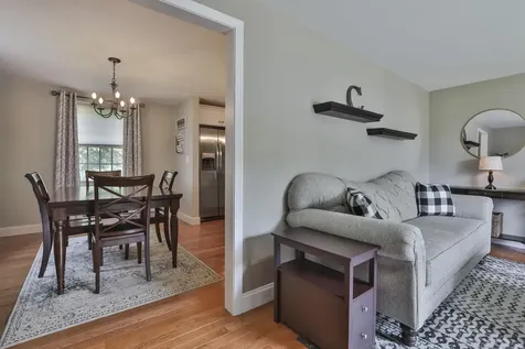 9 Macdonald Drive Nashua NH 03062