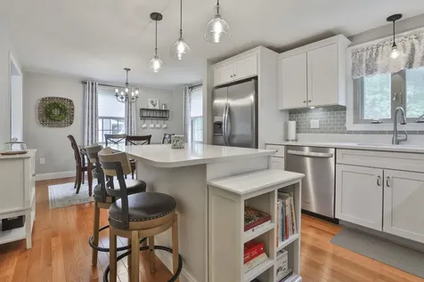9 Macdonald Drive Nashua NH 03062