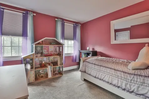 9 Macdonald Drive Nashua NH 03062