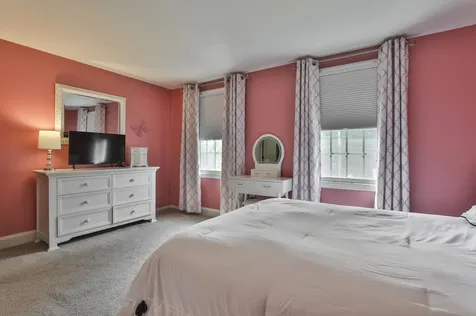 9 Macdonald Drive Nashua NH 03062