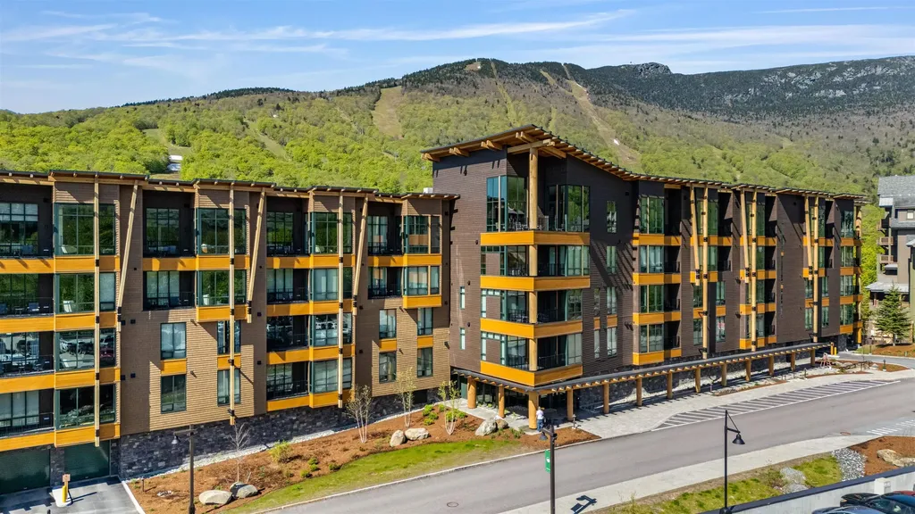 69 Hourglass Drive Stowe VT 05672