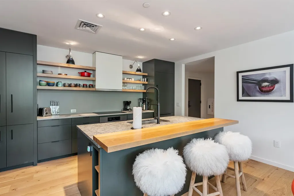 69 Hourglass Drive Stowe VT 05672