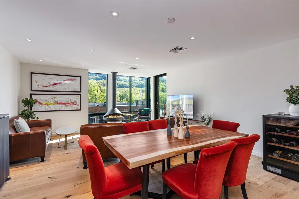 69 Hourglass Drive Stowe VT 05672