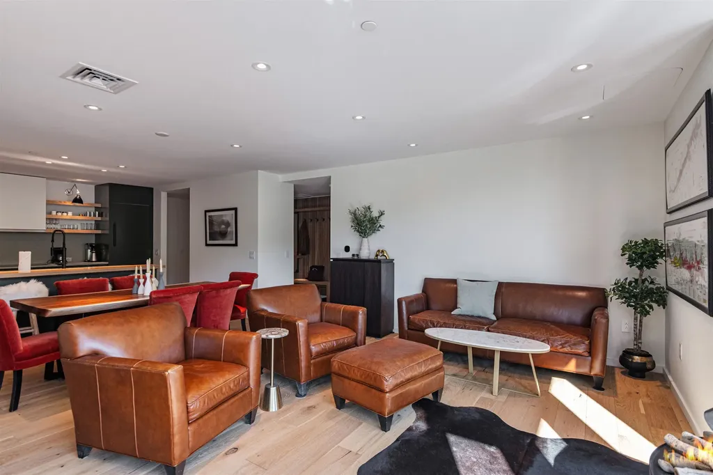 69 Hourglass Drive Stowe VT 05672