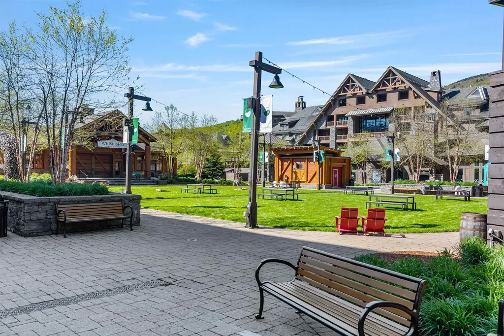 69 Hourglass Drive Stowe VT 05672