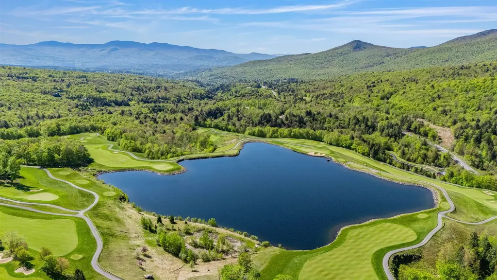 69 Hourglass Drive Stowe VT 05672