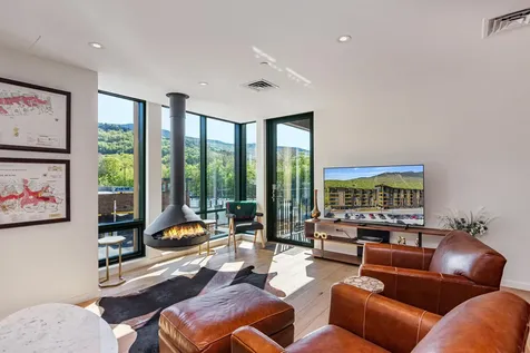 69 Hourglass Drive Stowe VT 05672