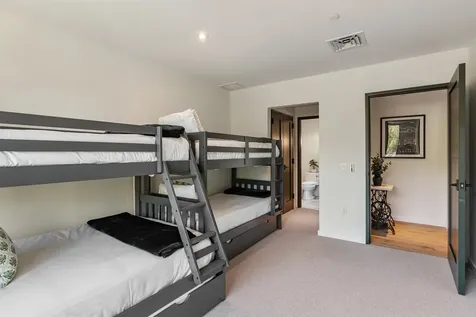 69 Hourglass Drive Stowe VT 05672