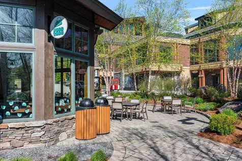 69 Hourglass Drive Stowe VT 05672