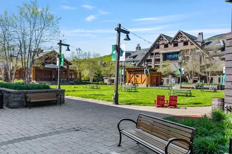 69 Hourglass Drive Stowe VT 05672