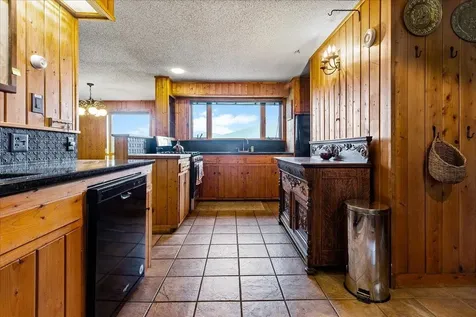 5198 Darling Hill Road Burke VT 05832