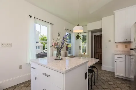 25 Chauncey Street Portsmouth NH 03801