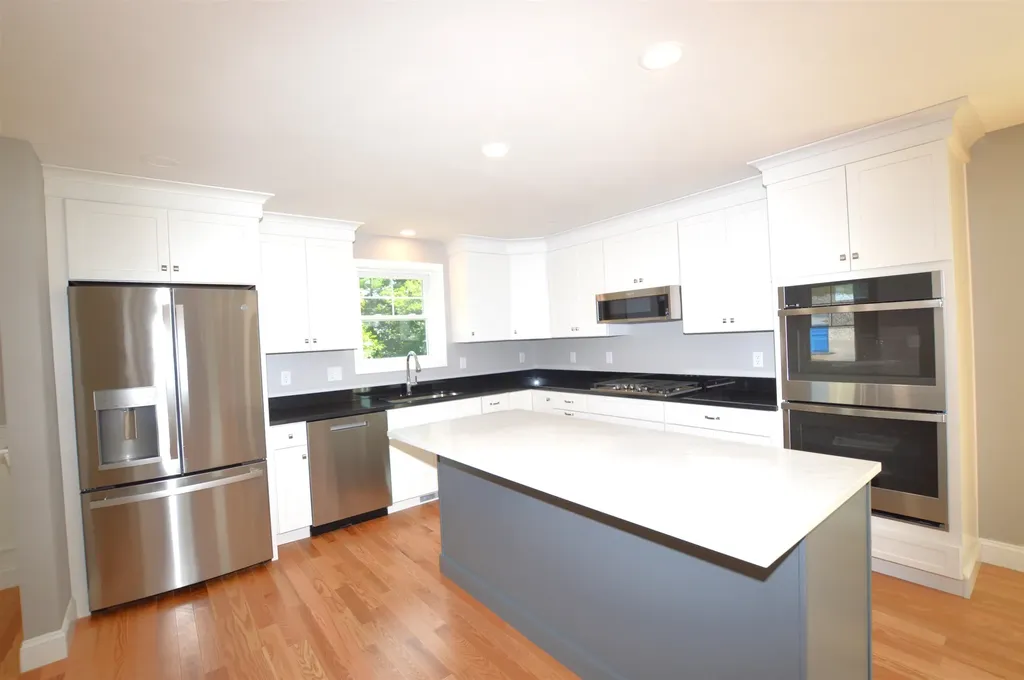 22 Shelburne Lane Concord NH 03301