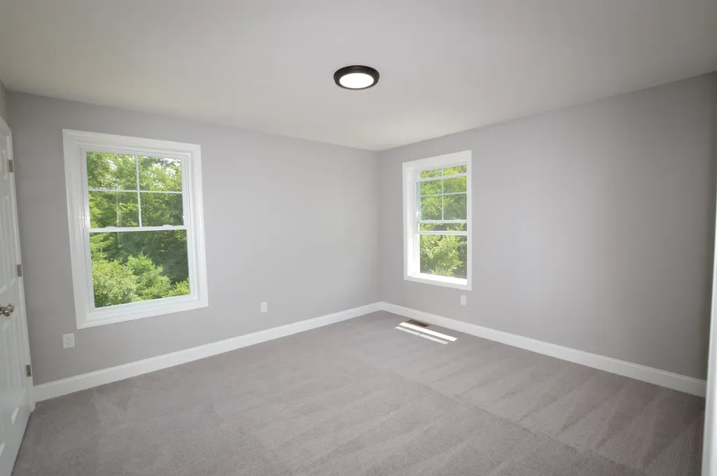 22 Shelburne Lane Concord NH 03301