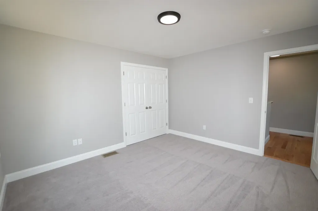 22 Shelburne Lane Concord NH 03301