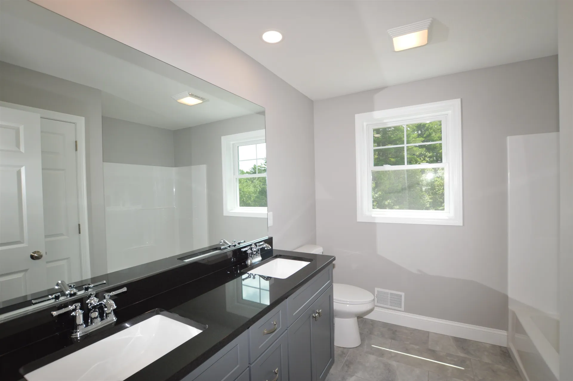 22 Shelburne Lane Concord NH 03301