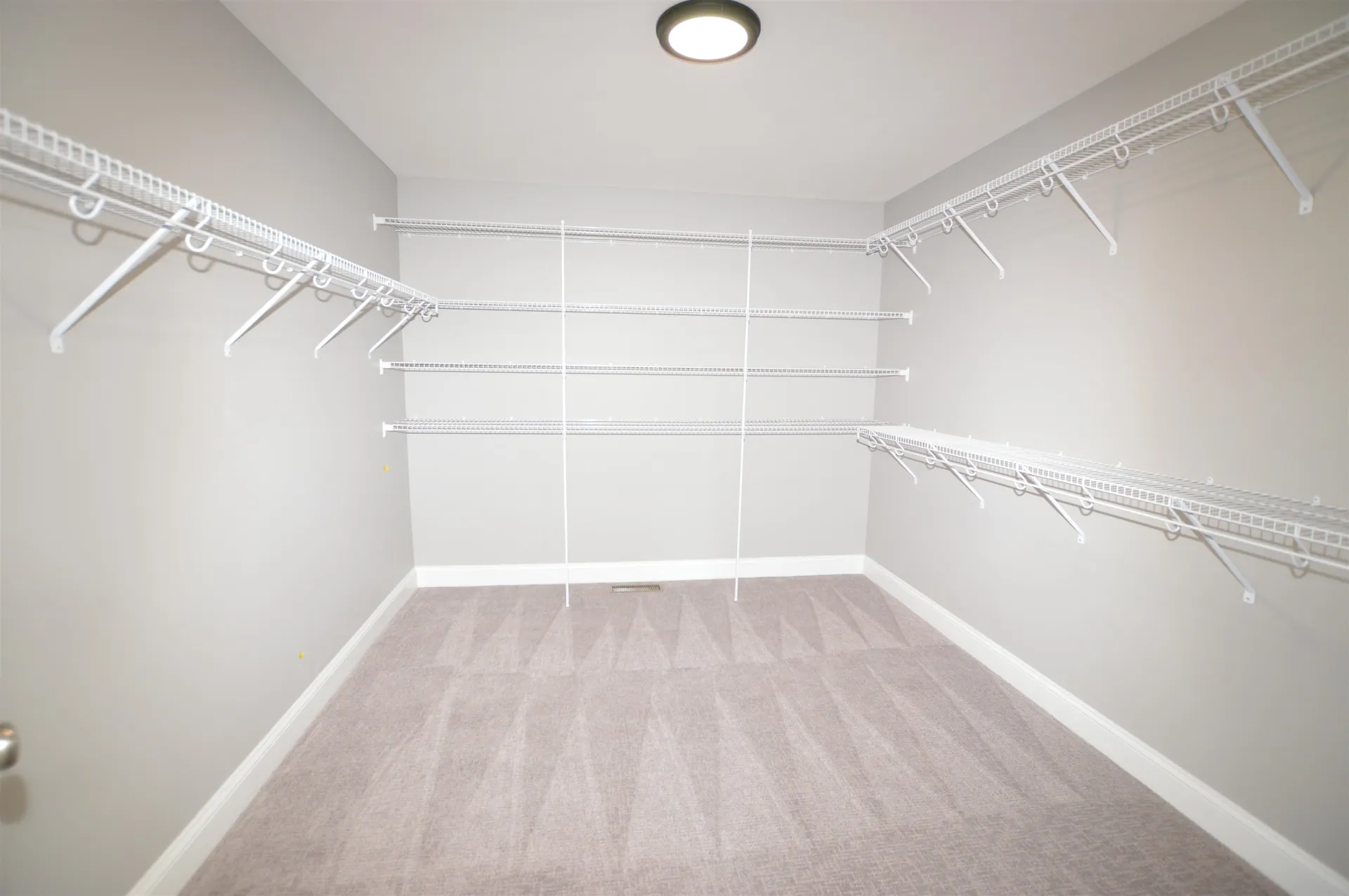 22 Shelburne Lane Concord NH 03301