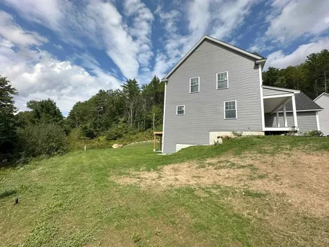 22 Shelburne Lane Concord NH 03301