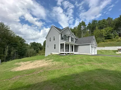 22 Shelburne Lane Concord NH 03301