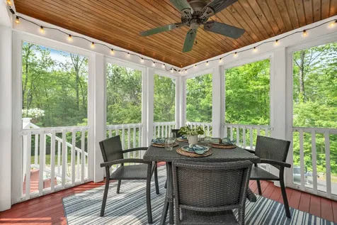 12 Ridgewood Terrace Exeter NH 03833