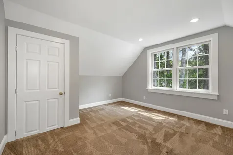 12 Ridgewood Terrace Exeter NH 03833