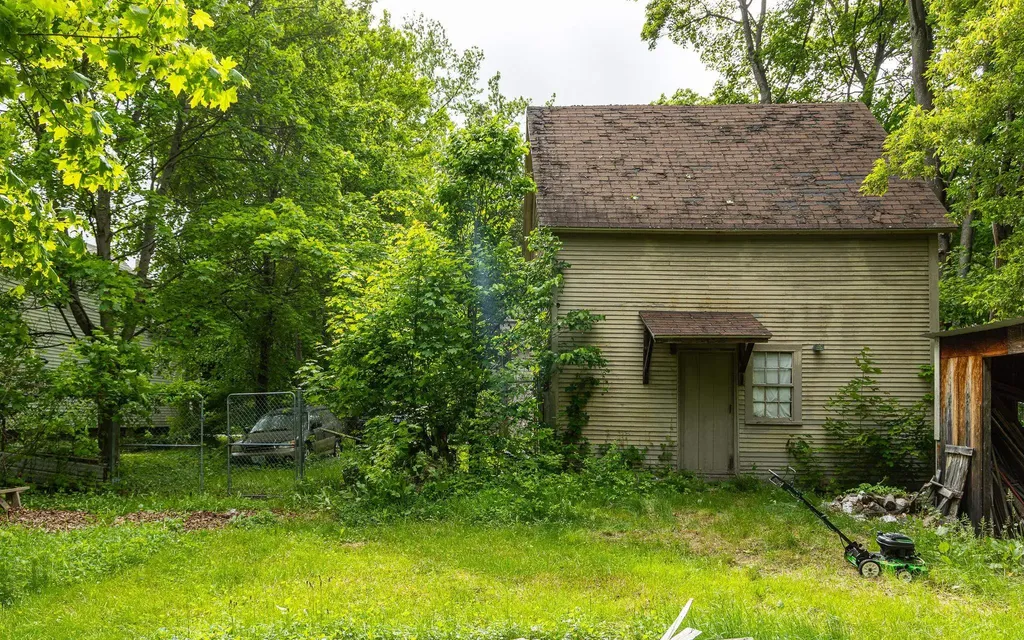 91 Carroll Street Keene NH 03431