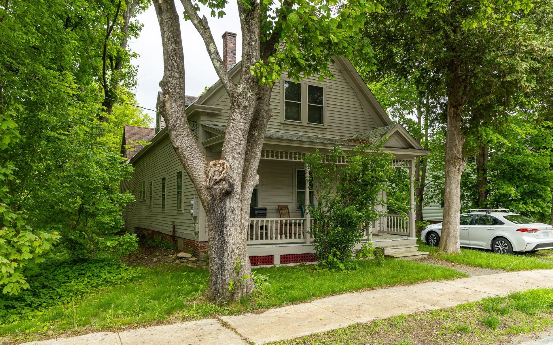 91 Carroll Street Keene NH 03431