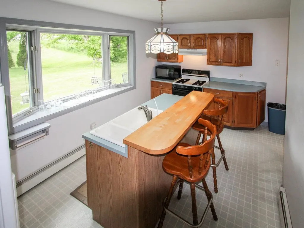 11 Wheeler Lane Richmond VT 05477