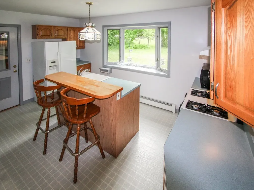 11 Wheeler Lane Richmond VT 05477