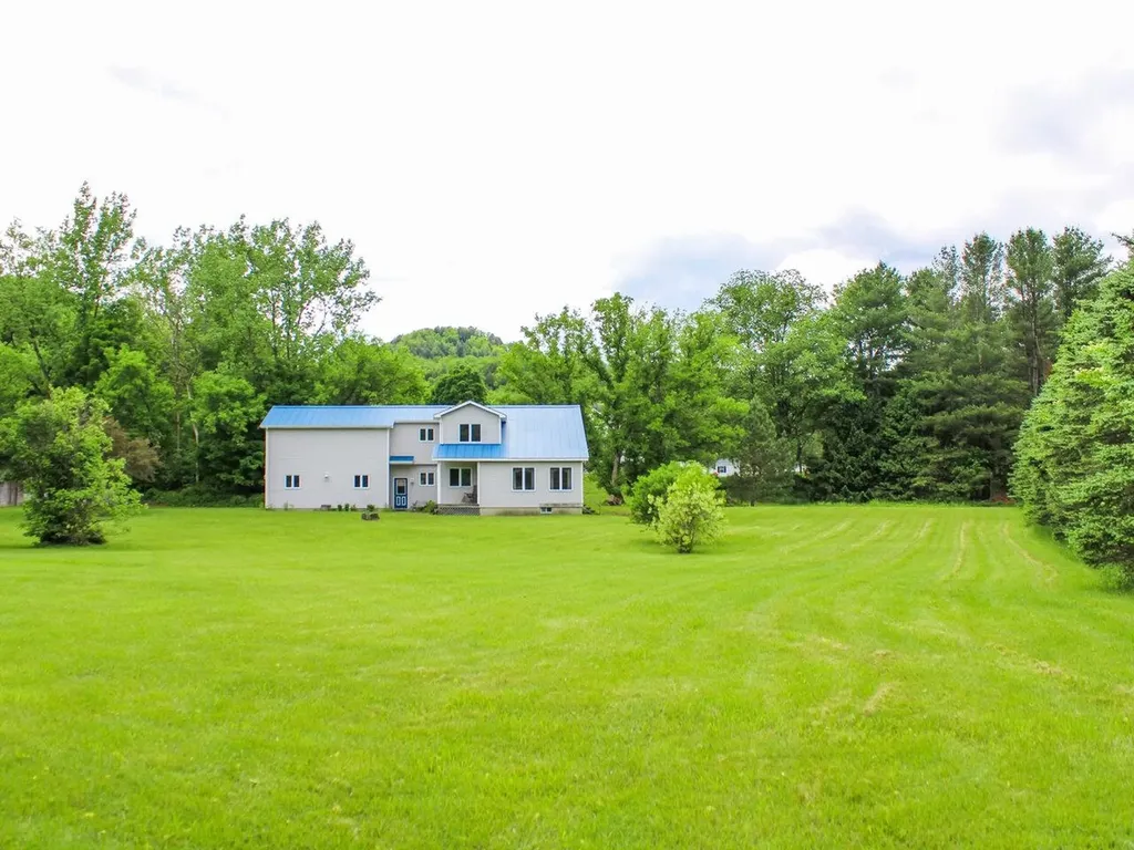 11 Wheeler Lane Richmond VT 05477