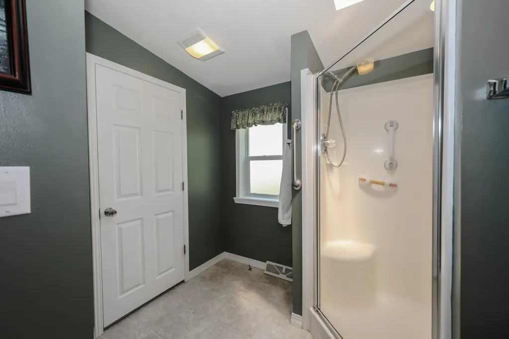 21 Mountain View Drive Franklin NH 03235