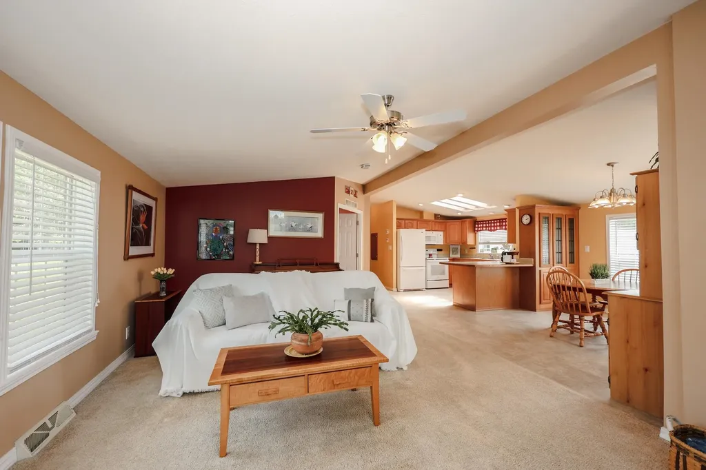 21 Mountain View Drive Franklin NH 03235