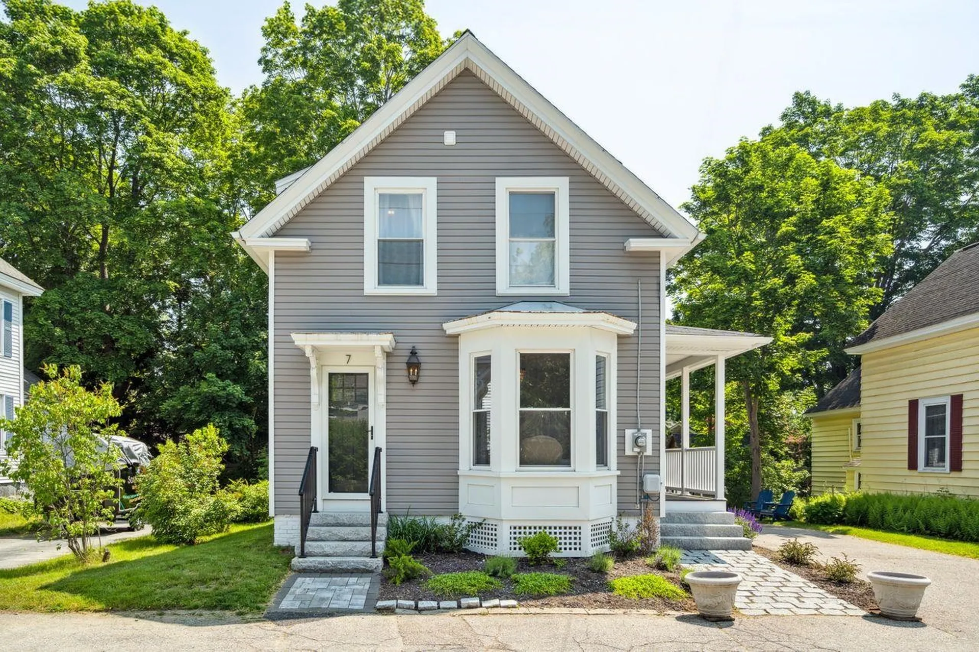 7 School Street Exeter NH 03833