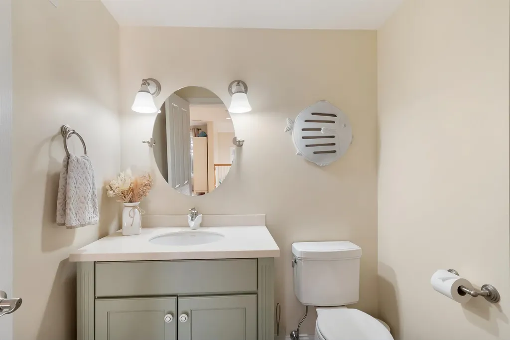 30 Ancient Highway Hampton NH 03842