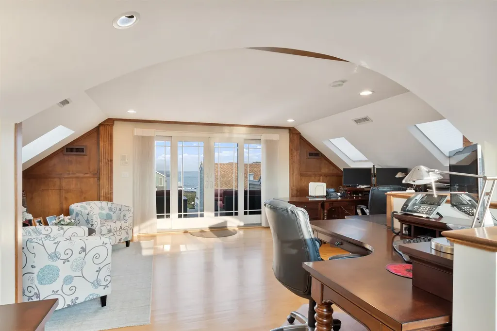 30 Ancient Highway Hampton NH 03842